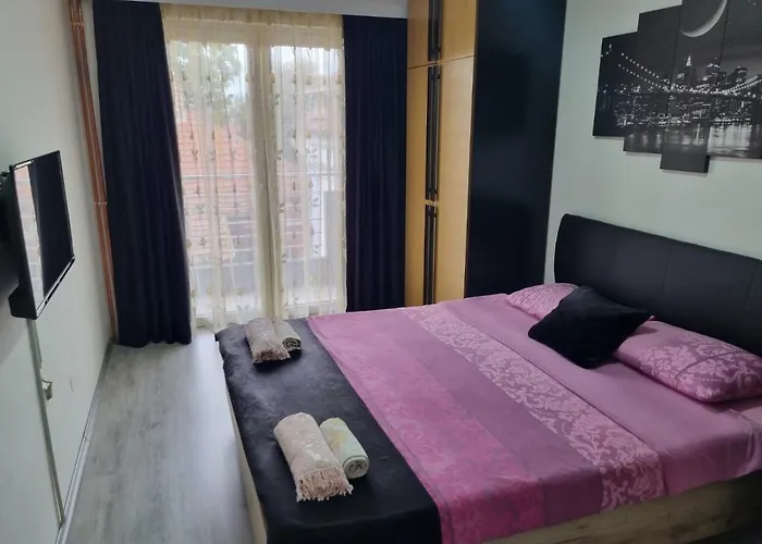 Family Apartmani Le