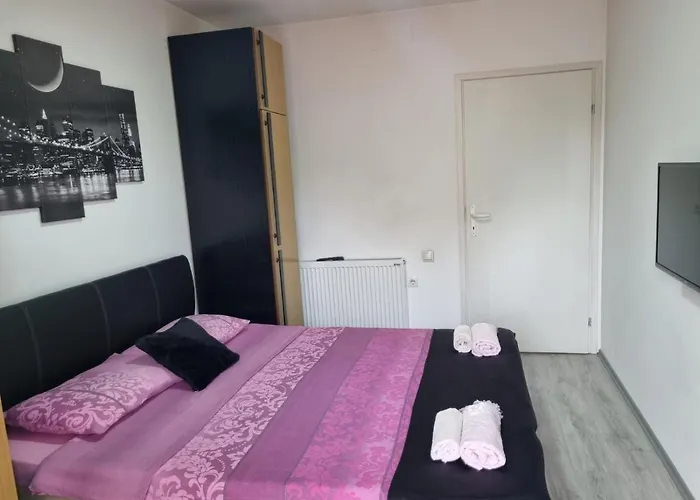 Family Apartmani Le